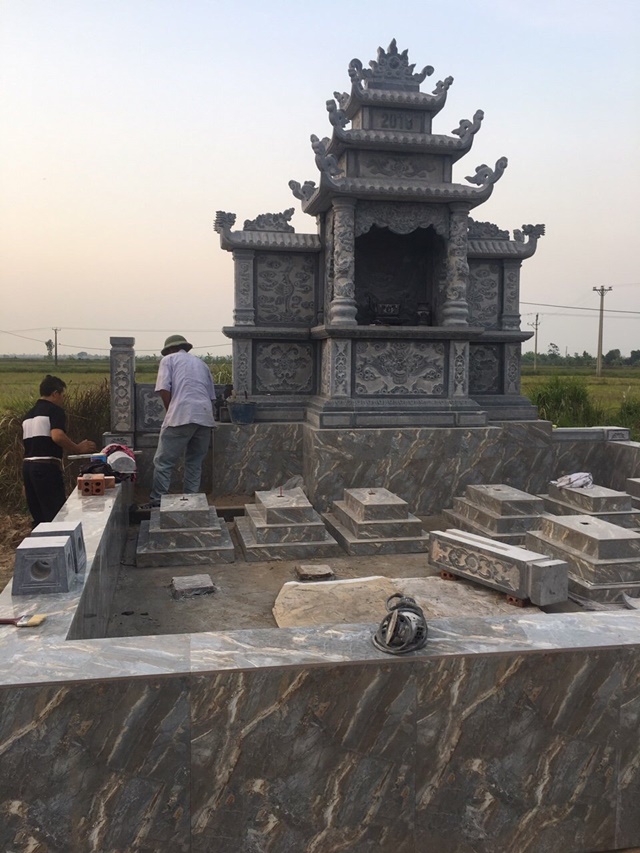 LĂNG MỘ ĐÁ - 044