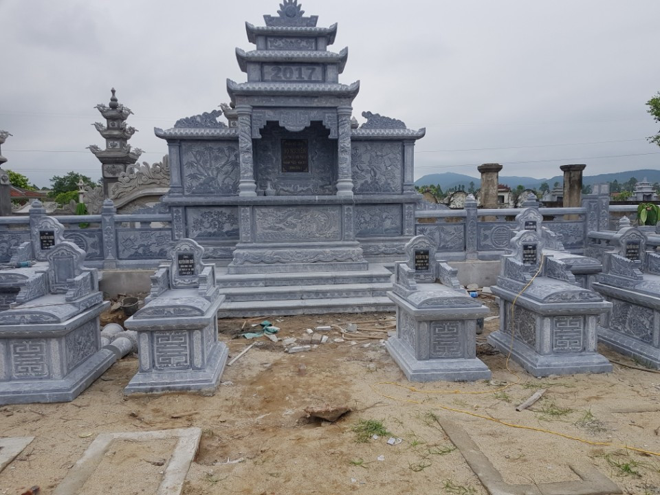 LĂNG MỘ ĐÁ - 032